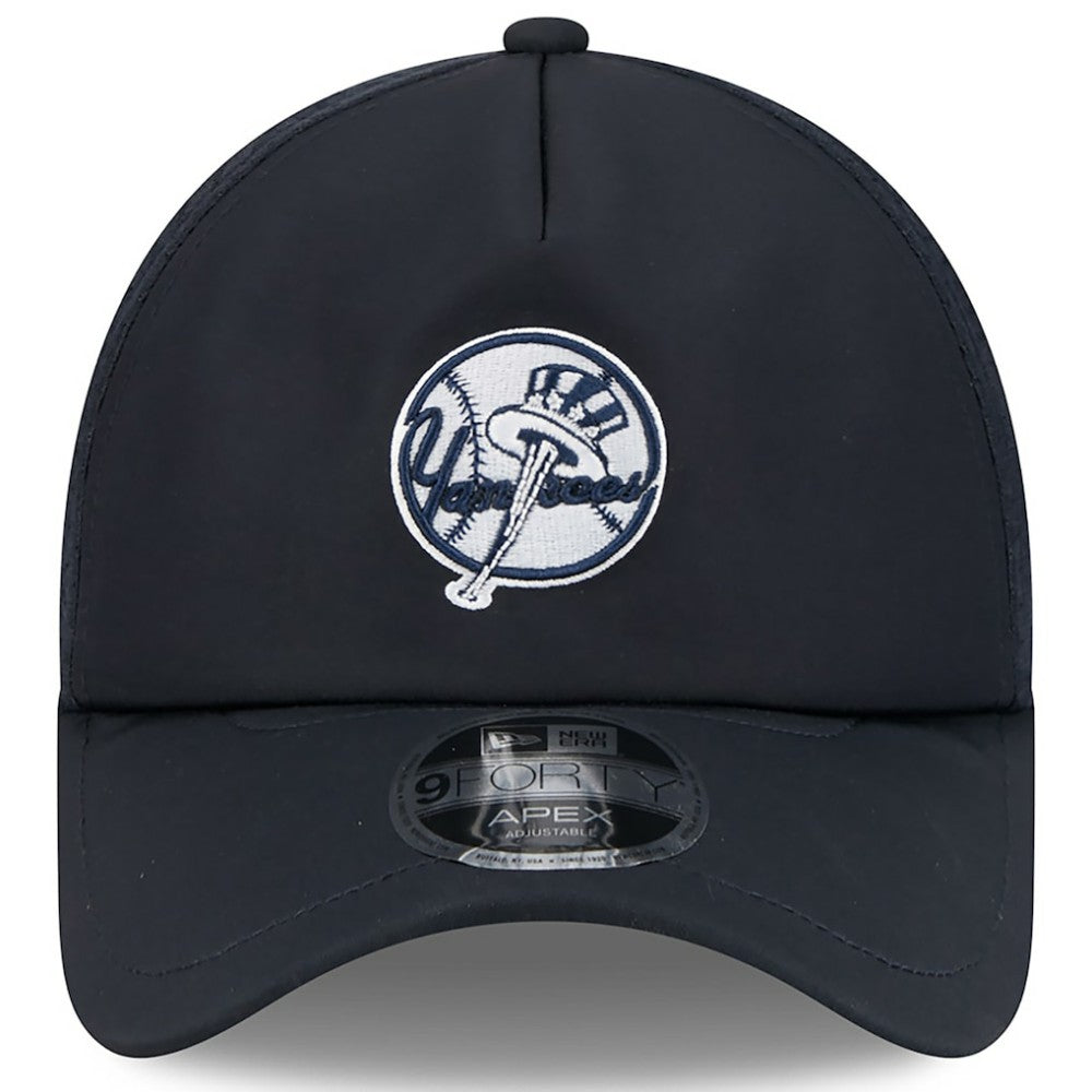 New York Yankees 2026 Batting Practice Alternate Apex 9FORTY Adjustable Hat Navy