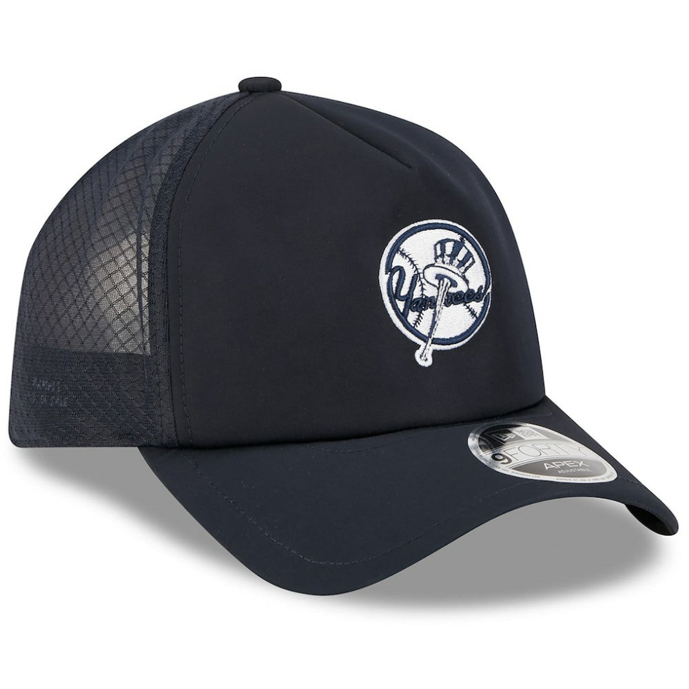 New York Yankees 2026 Batting Practice Alternate Apex 9FORTY Adjustable Hat Navy