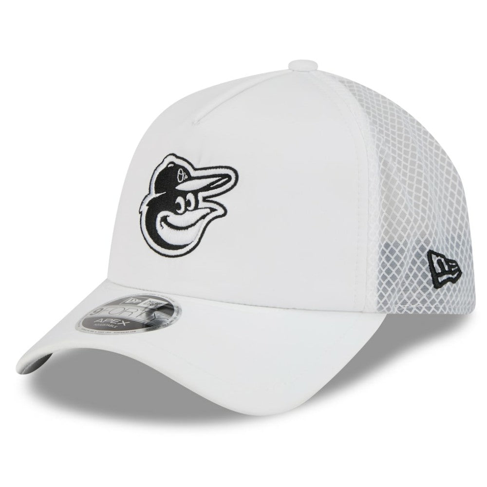 Baltimore Orioles 2026 Batting Practice Apex 9FORTY Adjustable Trucker Hat White