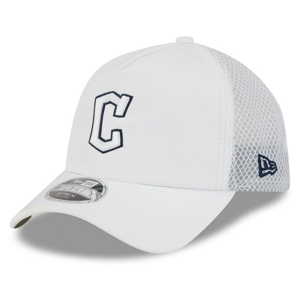 Cleveland Guardians 2026 Batting Practice Apex 9FORTY Adjustable Trucker Hat White