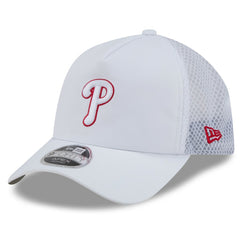 Philadelphia Phillies 2026 Batting Practice Apex 9FORTY Adjustable Trucker Hat White