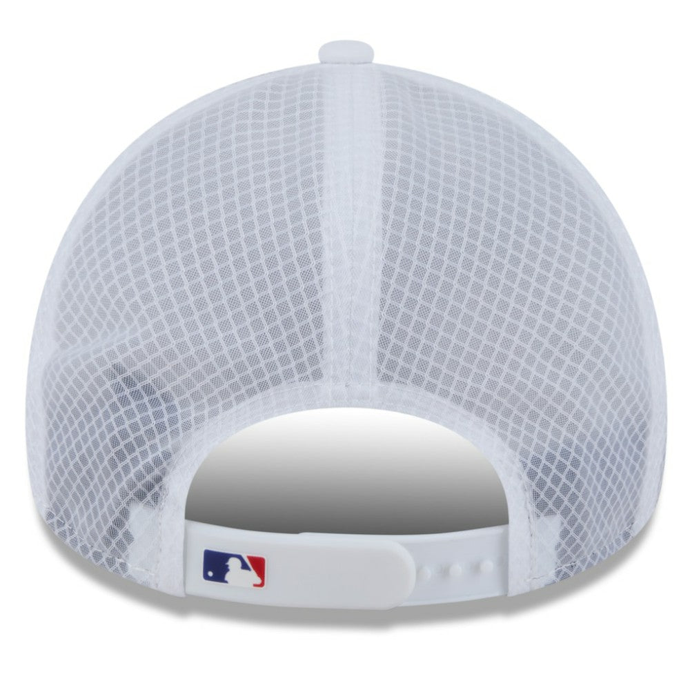 Philadelphia Phillies 2026 Batting Practice Apex 9FORTY Adjustable Trucker Hat White