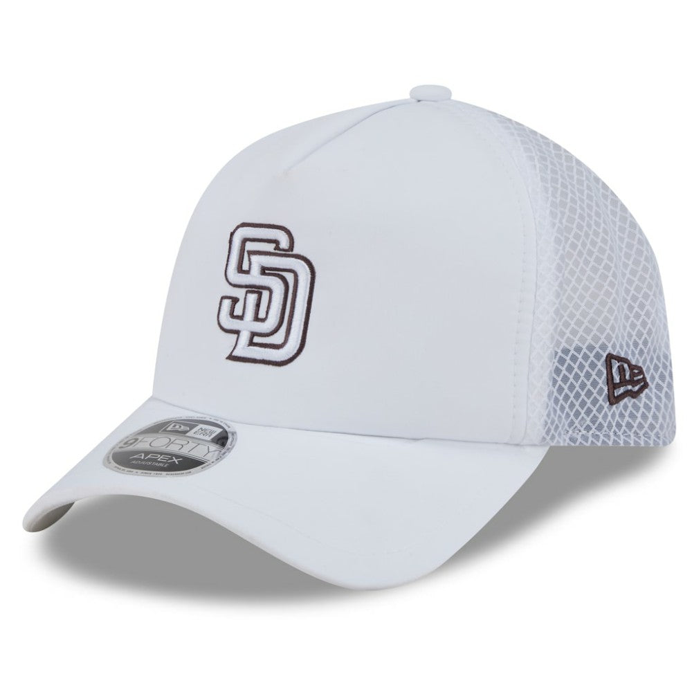 San Diego Padres 2026 Batting Practice Apex 9FORTY Adjustable Trucker Hat White