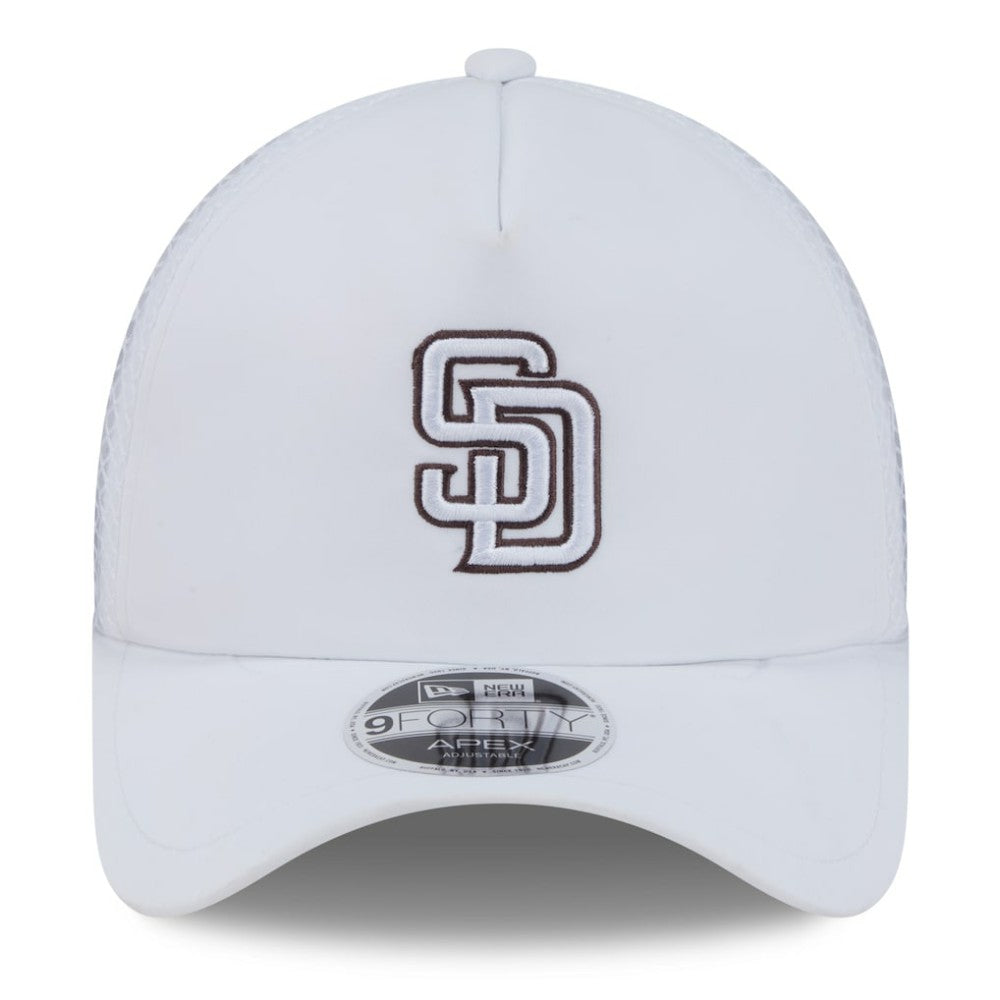 San Diego Padres 2026 Batting Practice Apex 9FORTY Adjustable Trucker Hat White