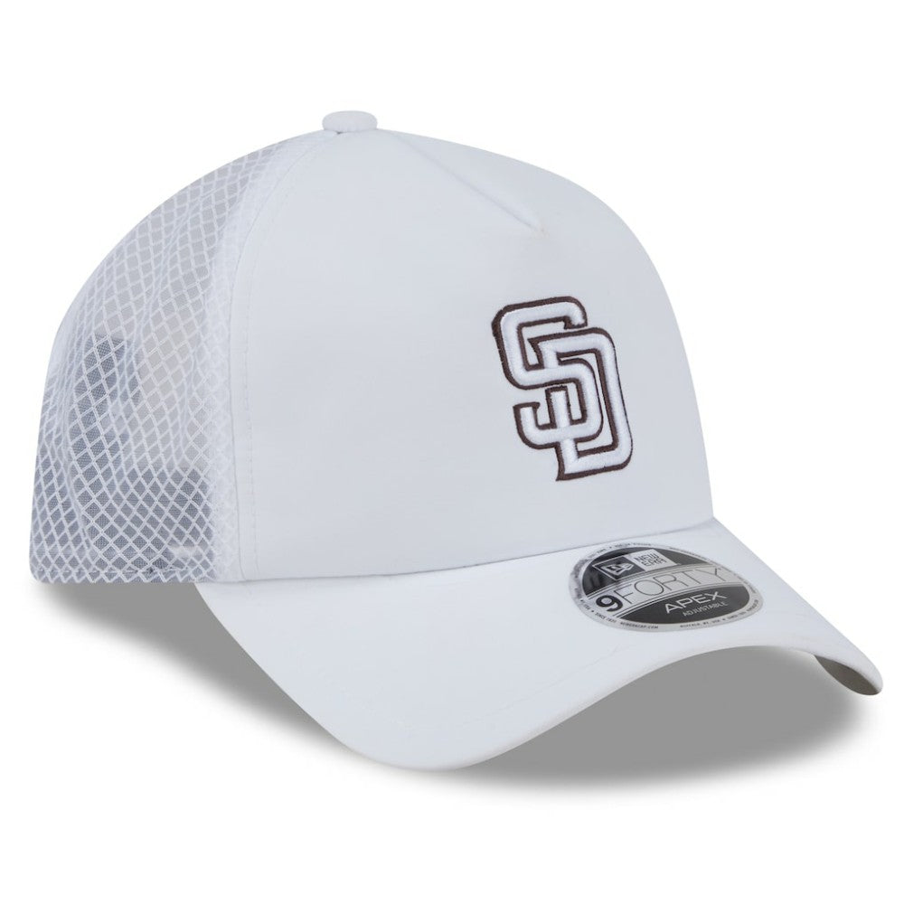 San Diego Padres 2026 Batting Practice Apex 9FORTY Adjustable Trucker Hat White