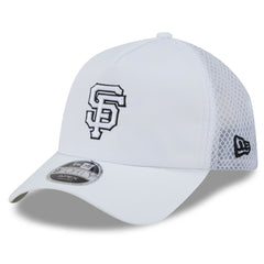 San Francisco Giants 2026 Batting Practice Apex 9FORTY Adjustable Trucker Hat White
