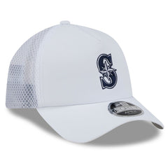 Seattle Mariners 2026 Batting Practice Apex 9FORTY Adjustable Trucker Hat White