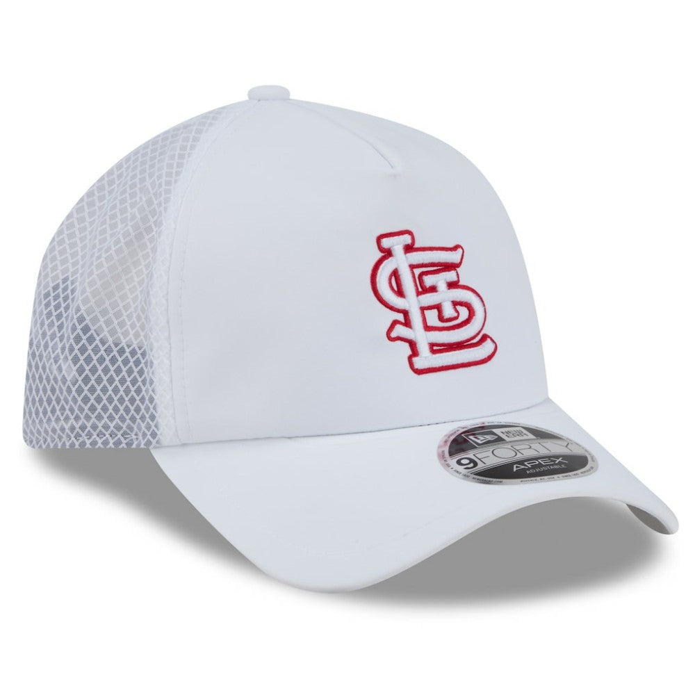 St. Louis Cardinals 2026 Batting Practice Apex 9FORTY Adjustable Trucker Hat White