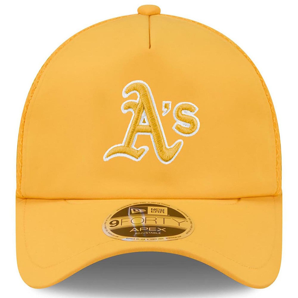 Athletics 2026 Batting Practice Apex 9FORTY Adjustable Trucker Hat Gold