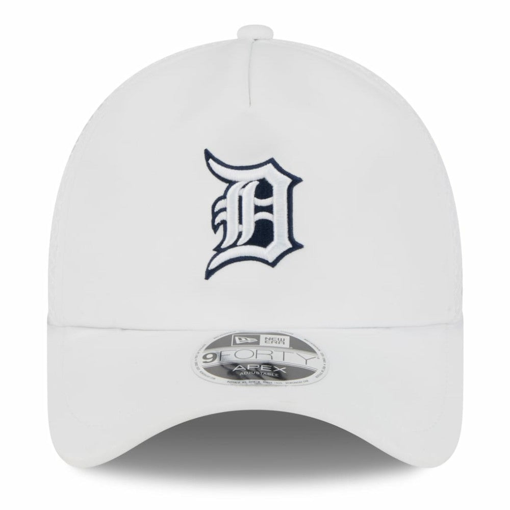 Detroit Tigers 2026 Batting Practice Apex 9FORTY Adjustable Trucker Hat White