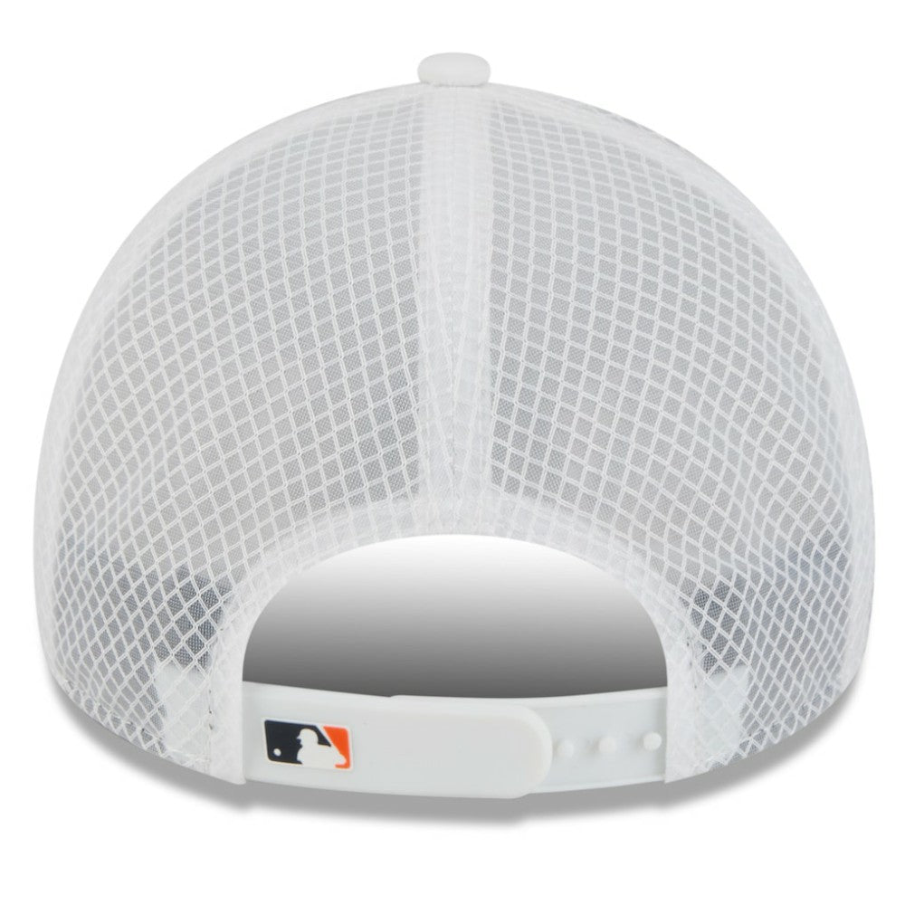Houston Astros 2026 Batting Practice Apex 9FORTY Adjustable Trucker Hat White