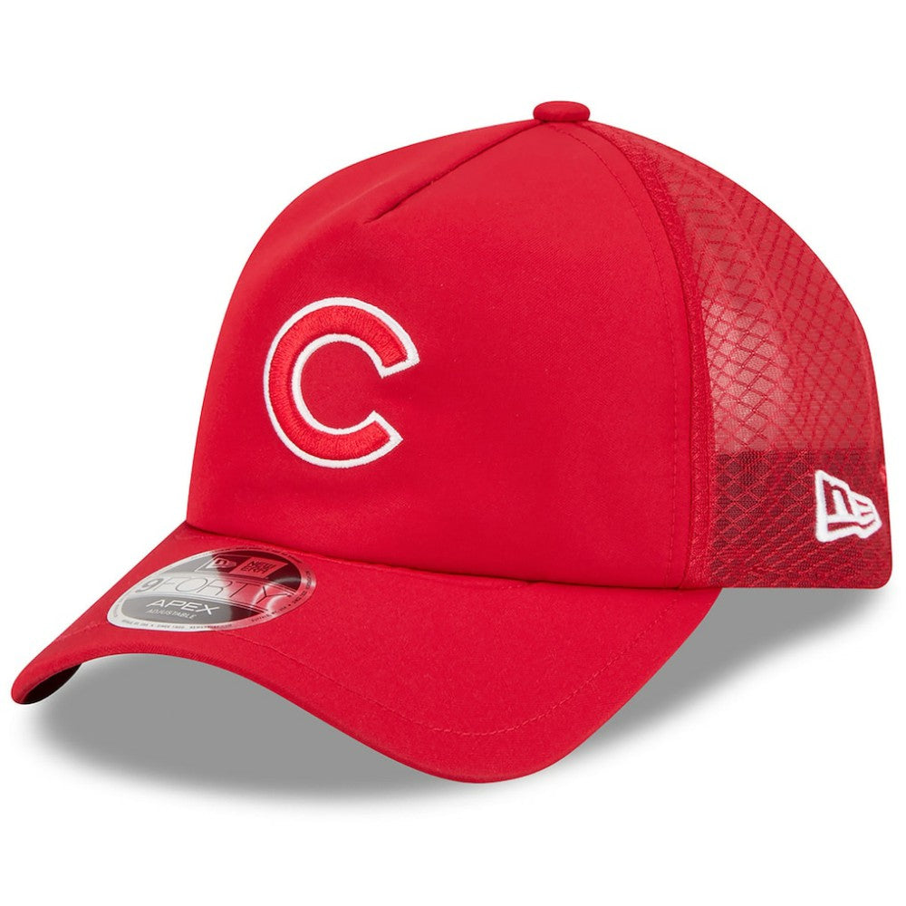 Chicago Cubs 2026 Batting Practice Apex 9FORTY Adjustable Trucker Hat Red