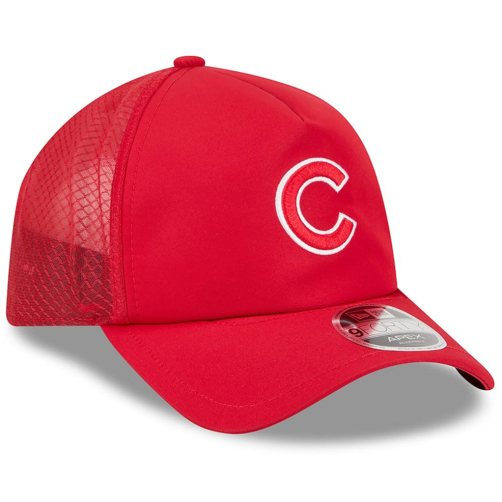 Chicago Cubs 2026 Batting Practice Apex 9FORTY Adjustable Trucker Hat Red