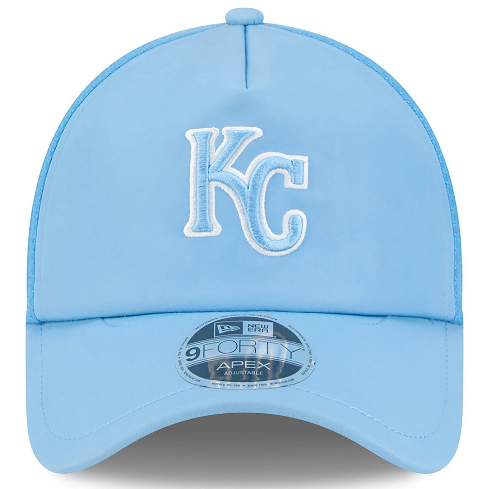 Kansas City Royals 2026 Batting Practice Apex 9FORTY Adjustable Trucker Hat Light Blue