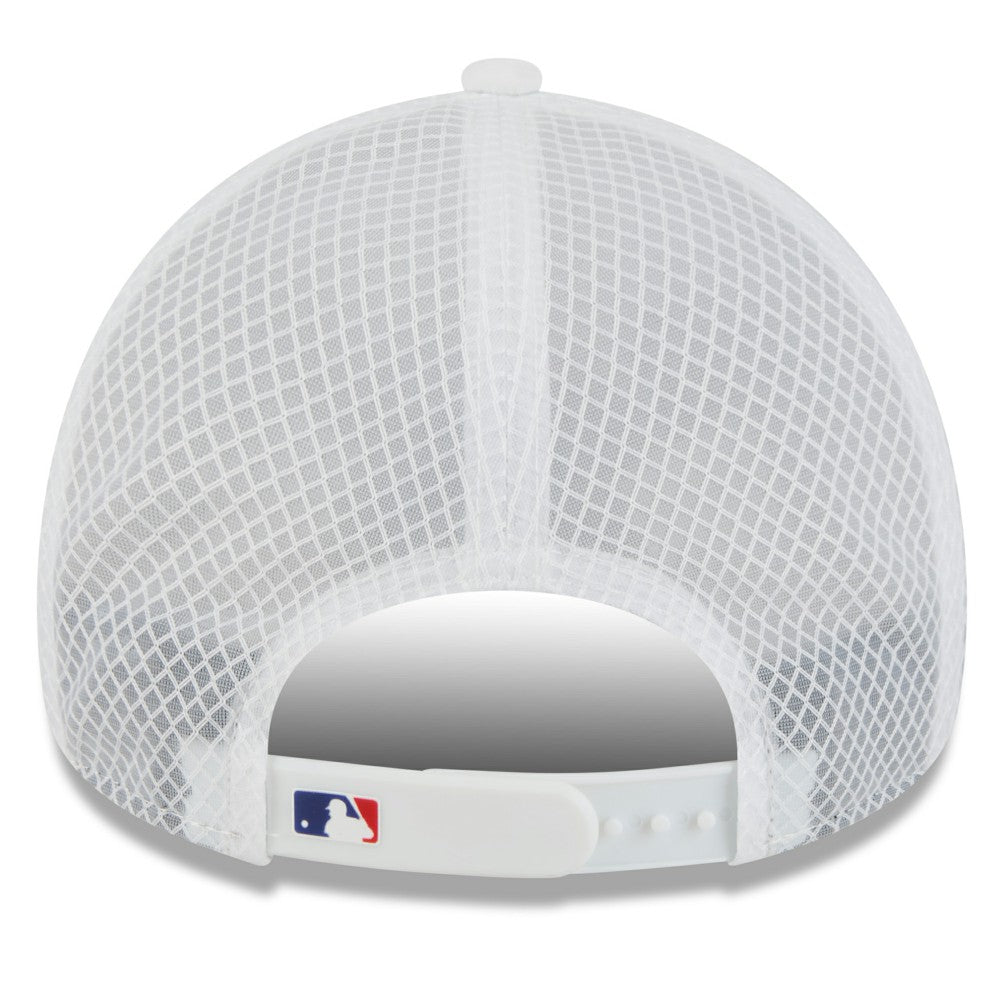 Los Angeles Dodgers 2026 Batting Practice Apex 9FORTY Adjustable Trucker Hat White