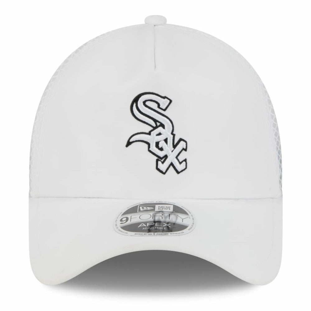 Chicago White Sox 2026 Batting Practice Apex 9FORTY Adjustable Trucker Hat White