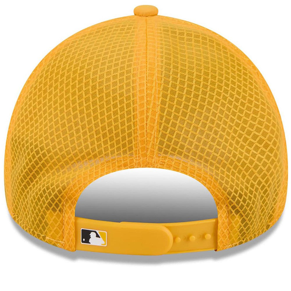 Milwaukee Brewers 2026 Batting Practice Apex 9FORTY Adjustable Trucker Hat Gold