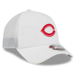 Cincinnati Reds 2026 Batting Practice Apex 9FORTY Adjustable Trucker Hat White
