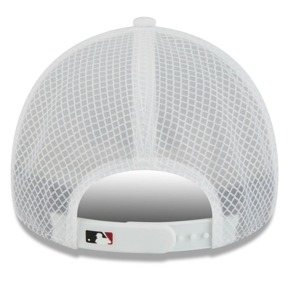 Arizona Diamondbacks 2026 Batting Practice Apex 9FORTY Adjustable Trucker Hat White