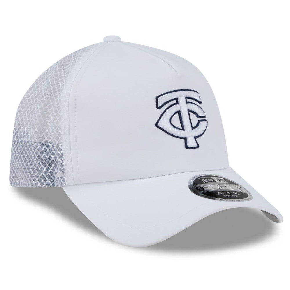 Minnesota Twins 2026 Batting Practice Apex 9FORTY Adjustable Trucker Hat White
