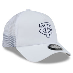 Minnesota Twins 2026 Batting Practice Apex 9FORTY Adjustable Trucker Hat White