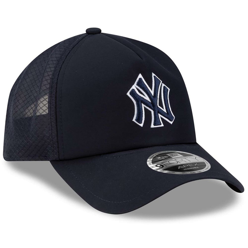 New York Yankees 2026 Batting Practice Apex 9FORTY Adjustable Trucker Hat Navy