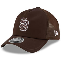 San Diego Padres 2026 Batting Practice Apex 9FORTY Adjustable Trucker Hat Brown