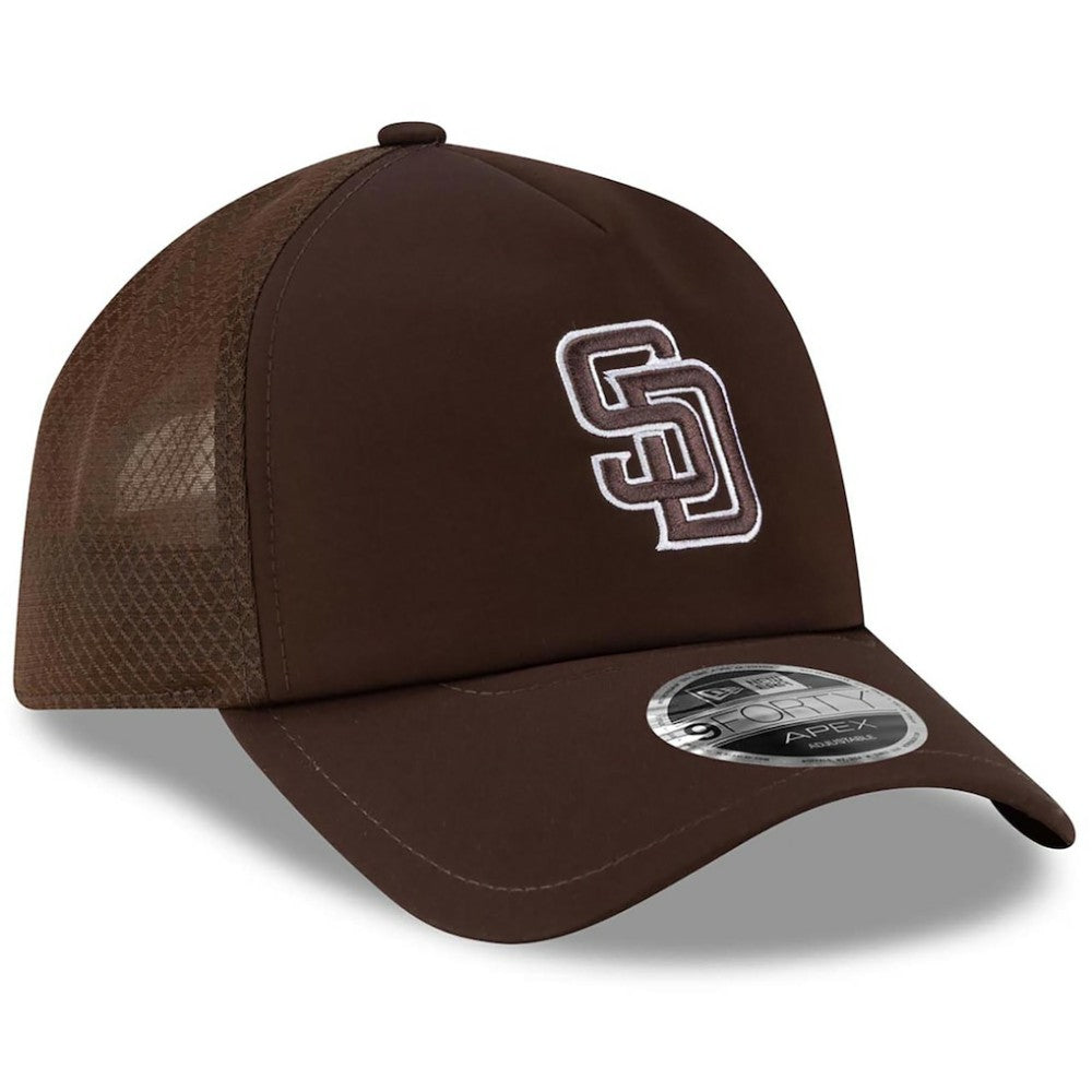 San Diego Padres 2026 Batting Practice Apex 9FORTY Adjustable Trucker Hat Brown