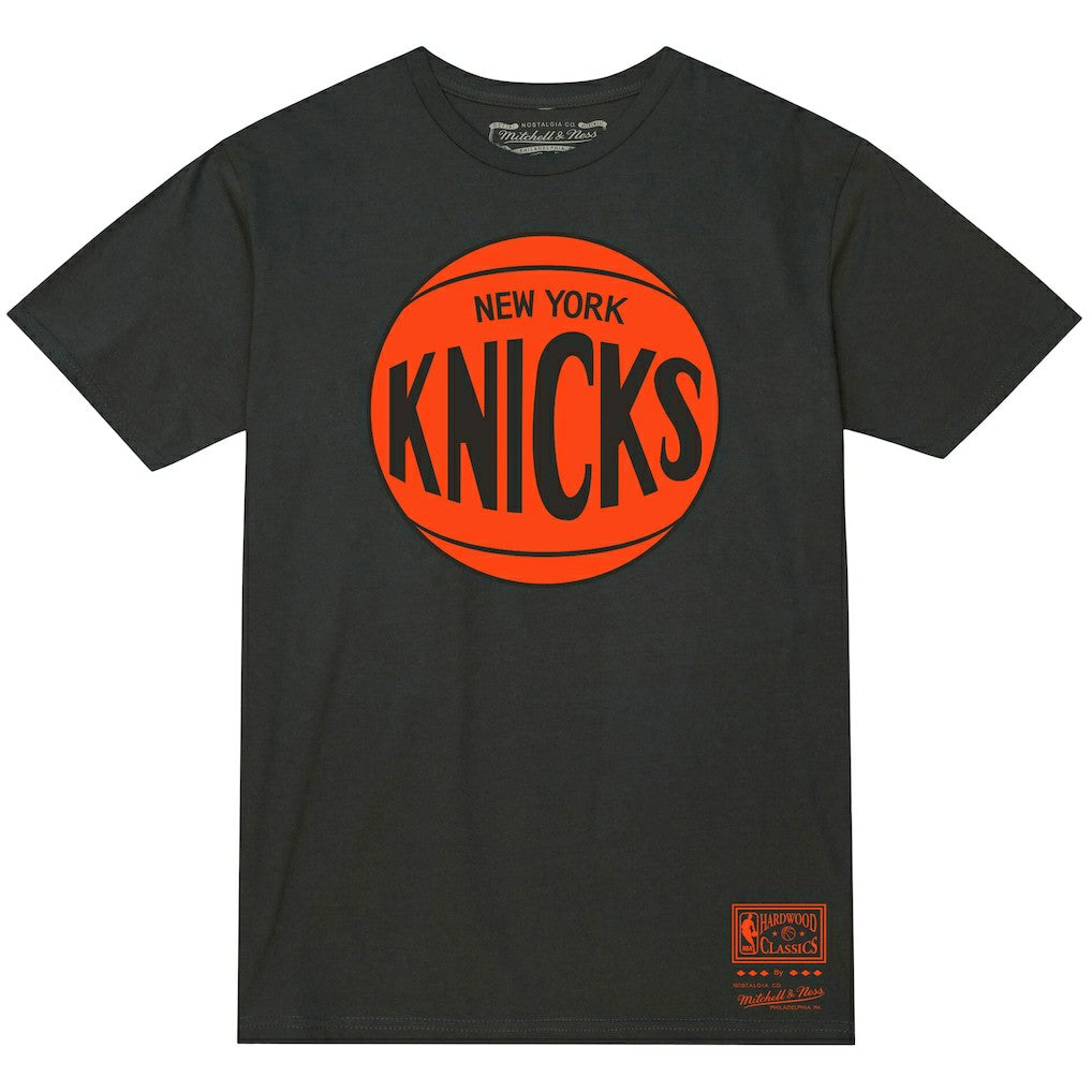 New York Knicks Unisex Hardwood Classics MVP Logo T-Shirt - Heather Charcoal on sale