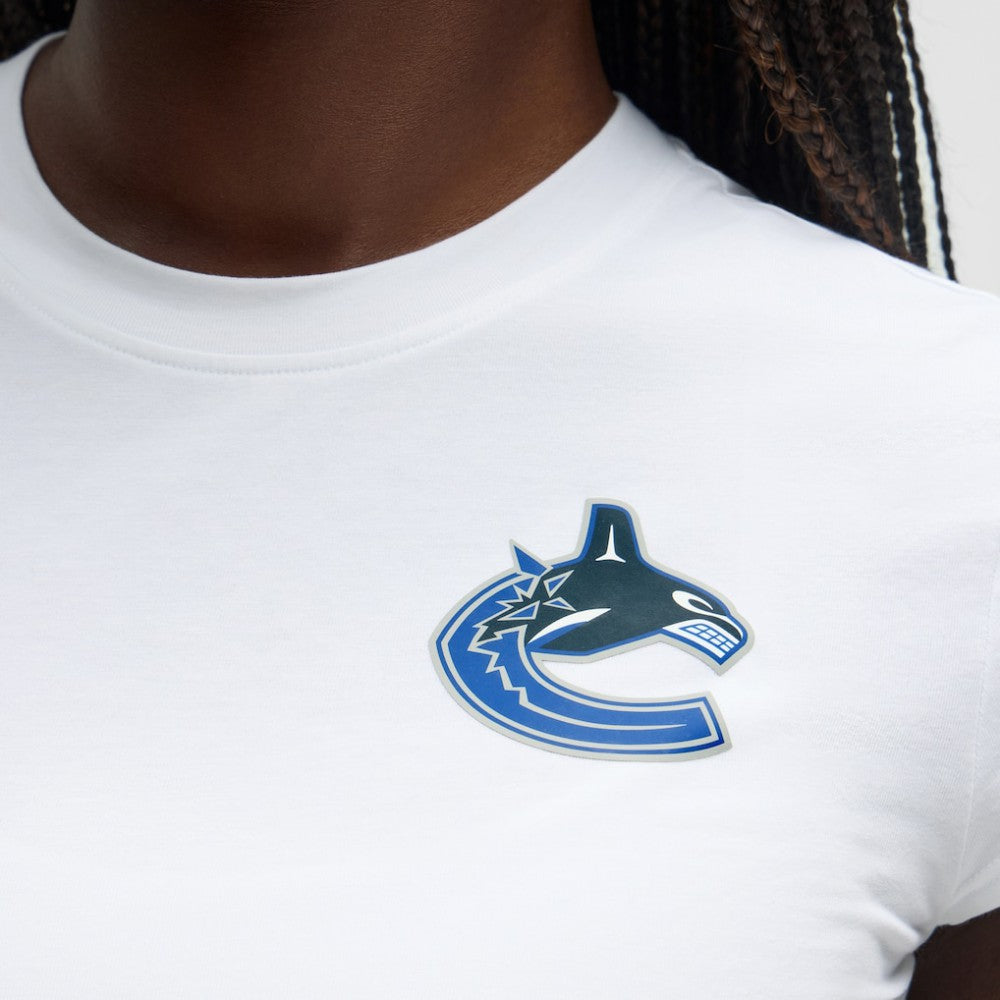 Vancouver Canucks lululemon Women's Baby T-Shirt - White T-shirts
