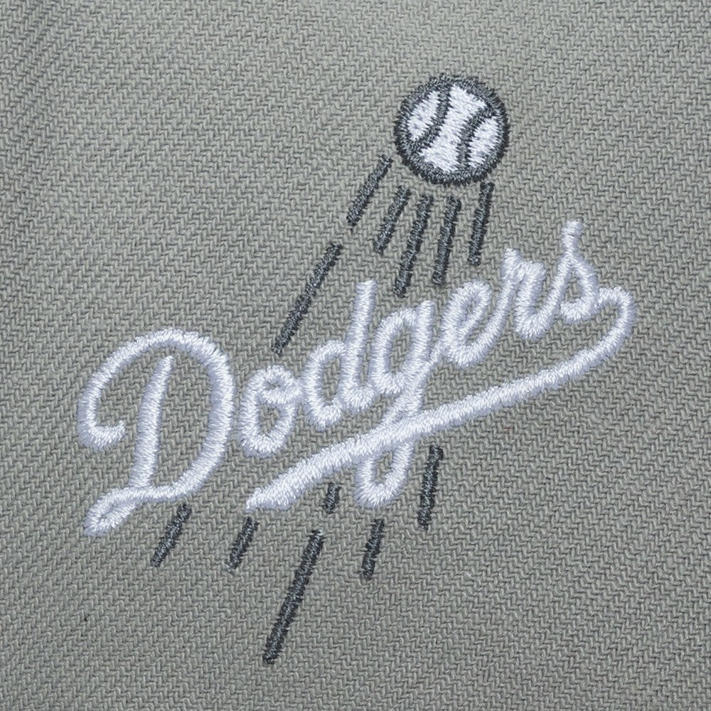Los Angeles Dodgers Thunderstorm Head Coach Pro-Crown Adjustable Hat Gray