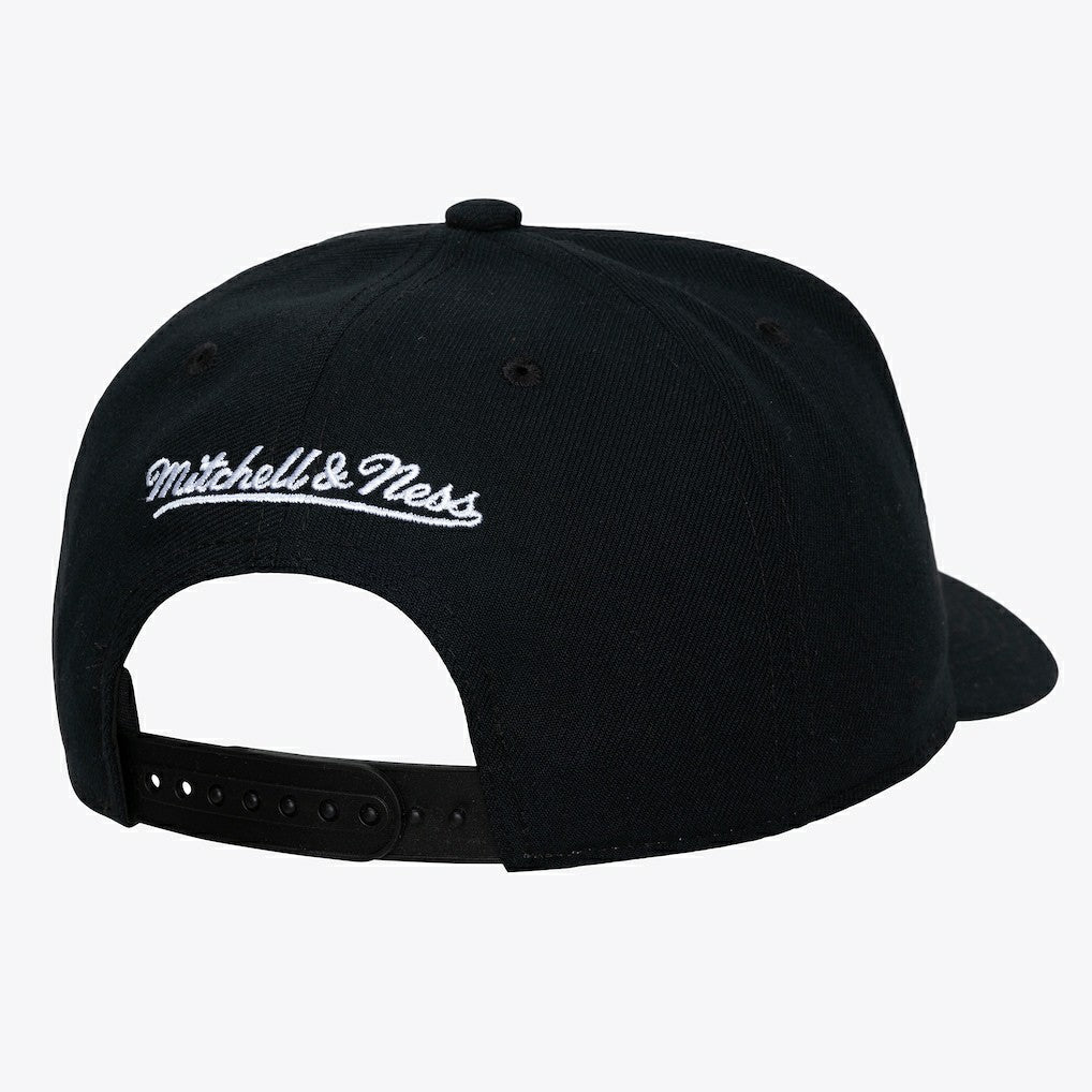 Chicago Bulls Hardwood Classics Legendary Away Pro-Pinch Adjustable Hat - White shop