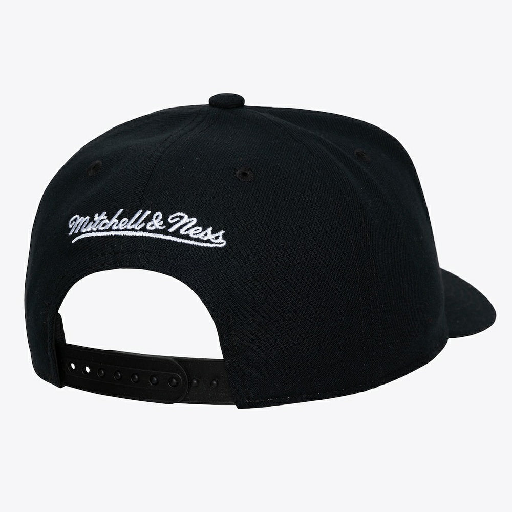 Chicago Bulls Hardwood Classics Legendary Away Pro-Pinch Adjustable Hat - White shop