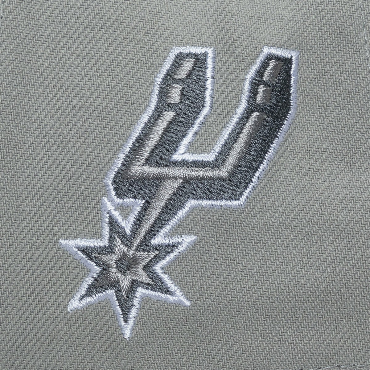 San Antonio Spurs Thunderstorm Head Coach Pro Crown Snapback Hat - Gray sale