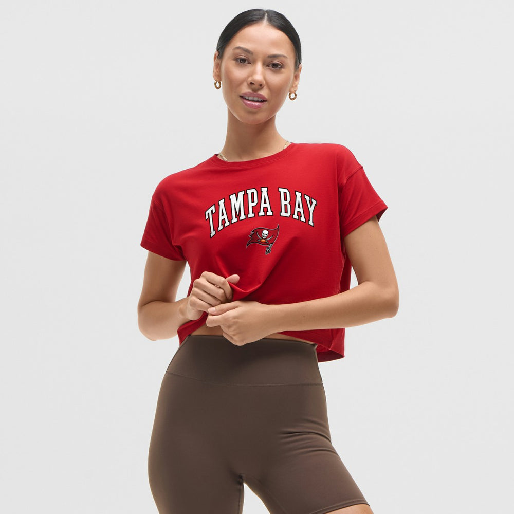 Tampa Bay Buccaneers lululemon Women's Cates T-Shirt - College Crimson online