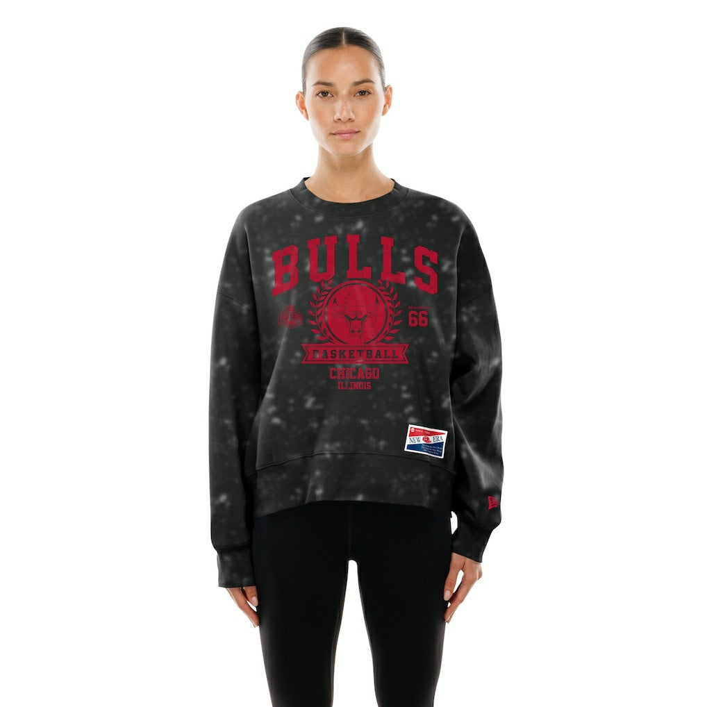 Chicago Bulls Women's Throwback Collection Mineral Wash Crewneck Sweatshirt - Black sale