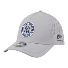 New York Yankees Patch 39THIRTY A-Frame M-Crown Perforated Flex Hat Gray