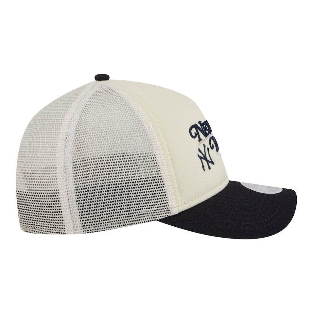 New York Yankees Women's Retro 9FORTY M-Crown A-Frame Trucker Adjustable Hat Light Beige/Navy