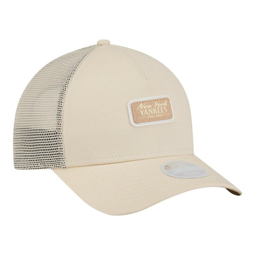 New York Yankees Women's Tonal Patch 9FORTY M-Crown A-Frame Trucker Adjustable Hat Light Beige