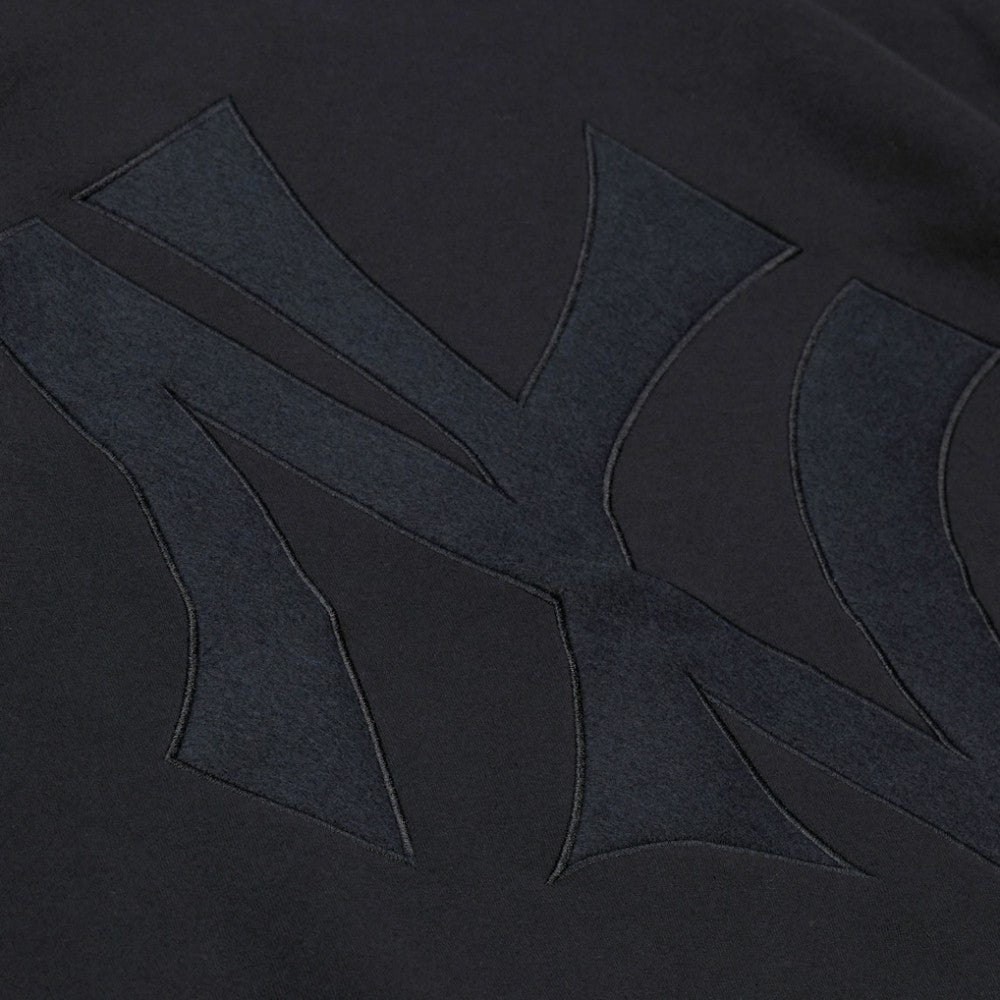 New York Yankees Phantom Fleece Crewneck Sweatshirt Black