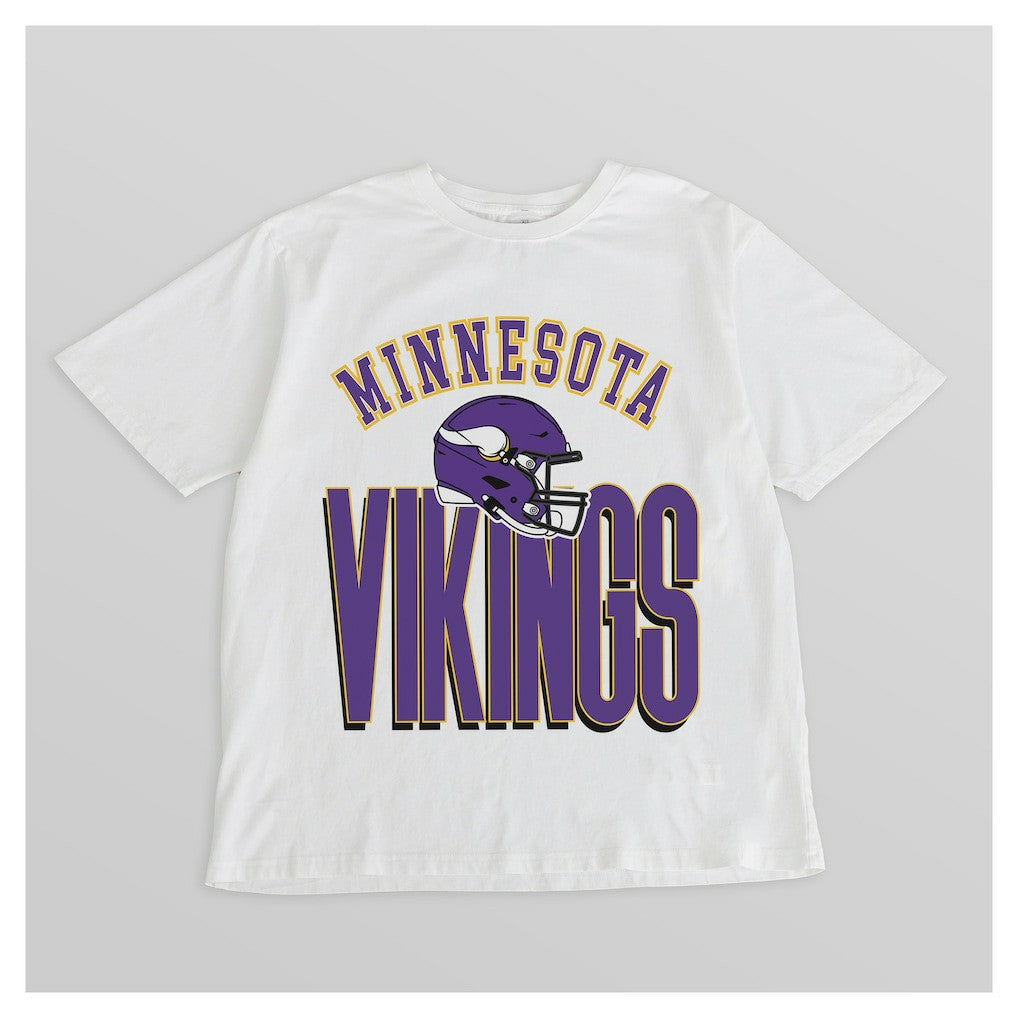 Minnesota Vikings Gameday Couture Women's Oversized Classic Fierce Focus T-Shirt - White on sale