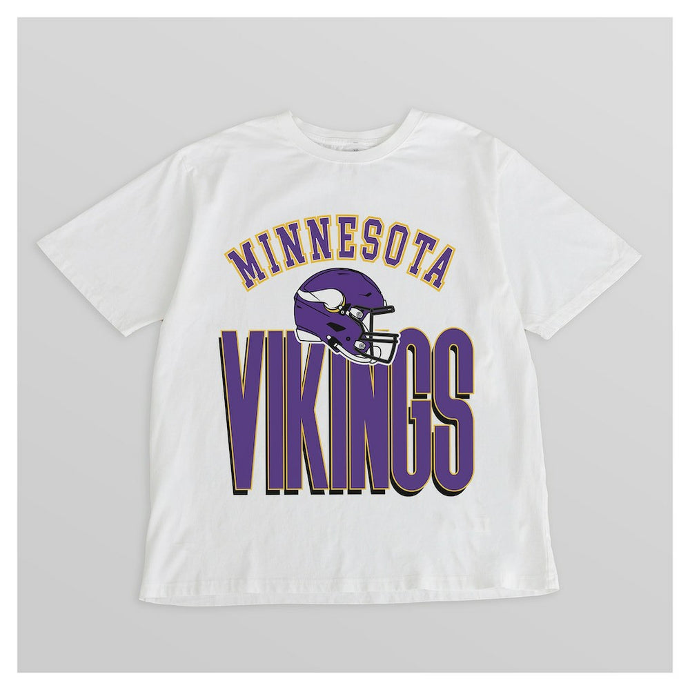 Minnesota Vikings Gameday Couture Women's Oversized Classic Fierce Focus T-Shirt - White on sale