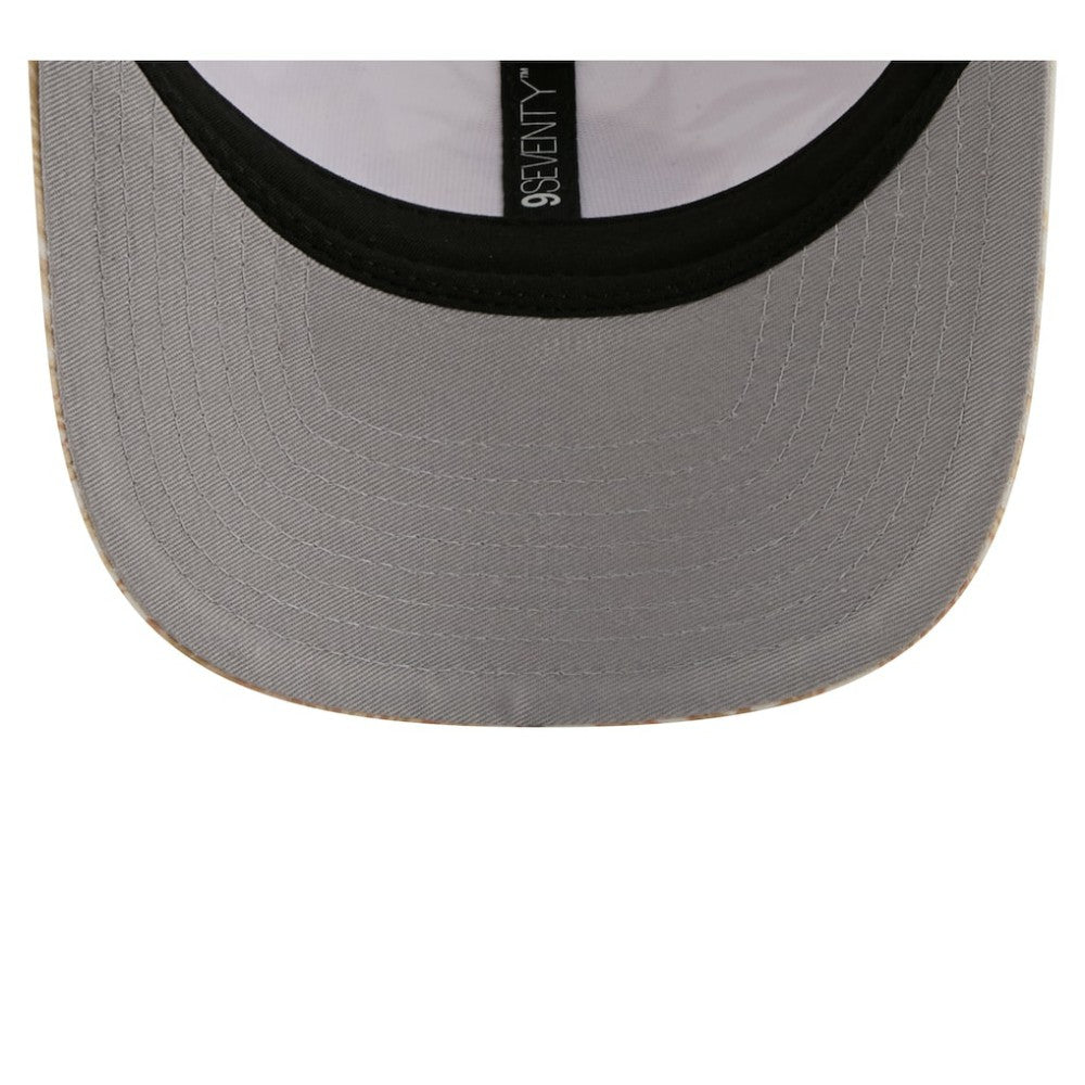 New York Yankees Tonal Palm 9SEVENTY Adjustable Trucker Hat Tan