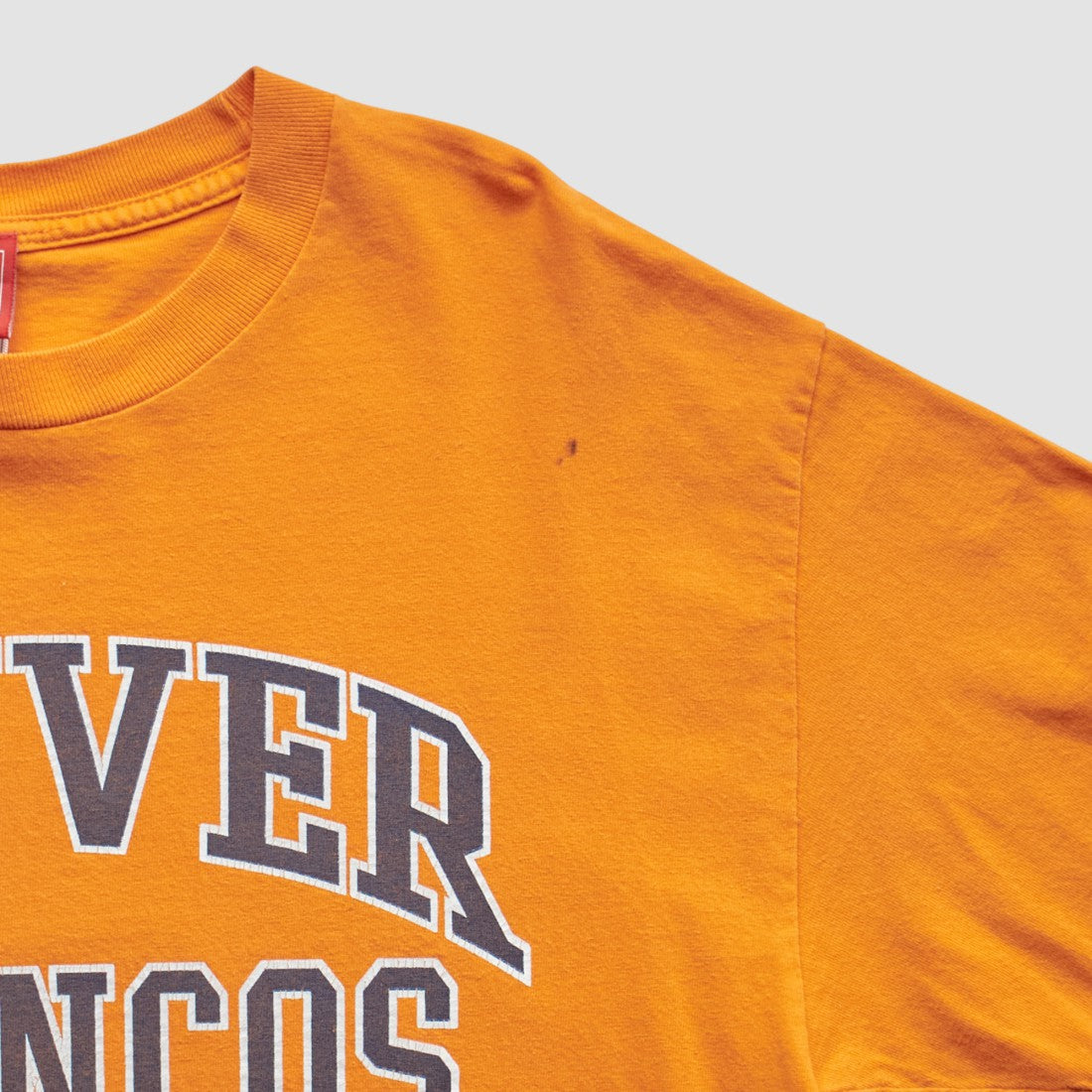 Denver Broncos NFL 2000s T-Shirt - Orange Vintage for sale