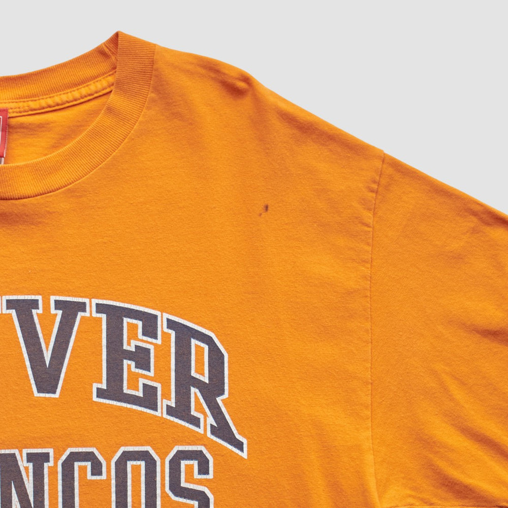Denver Broncos NFL 2000s T-Shirt - Orange Vintage for sale