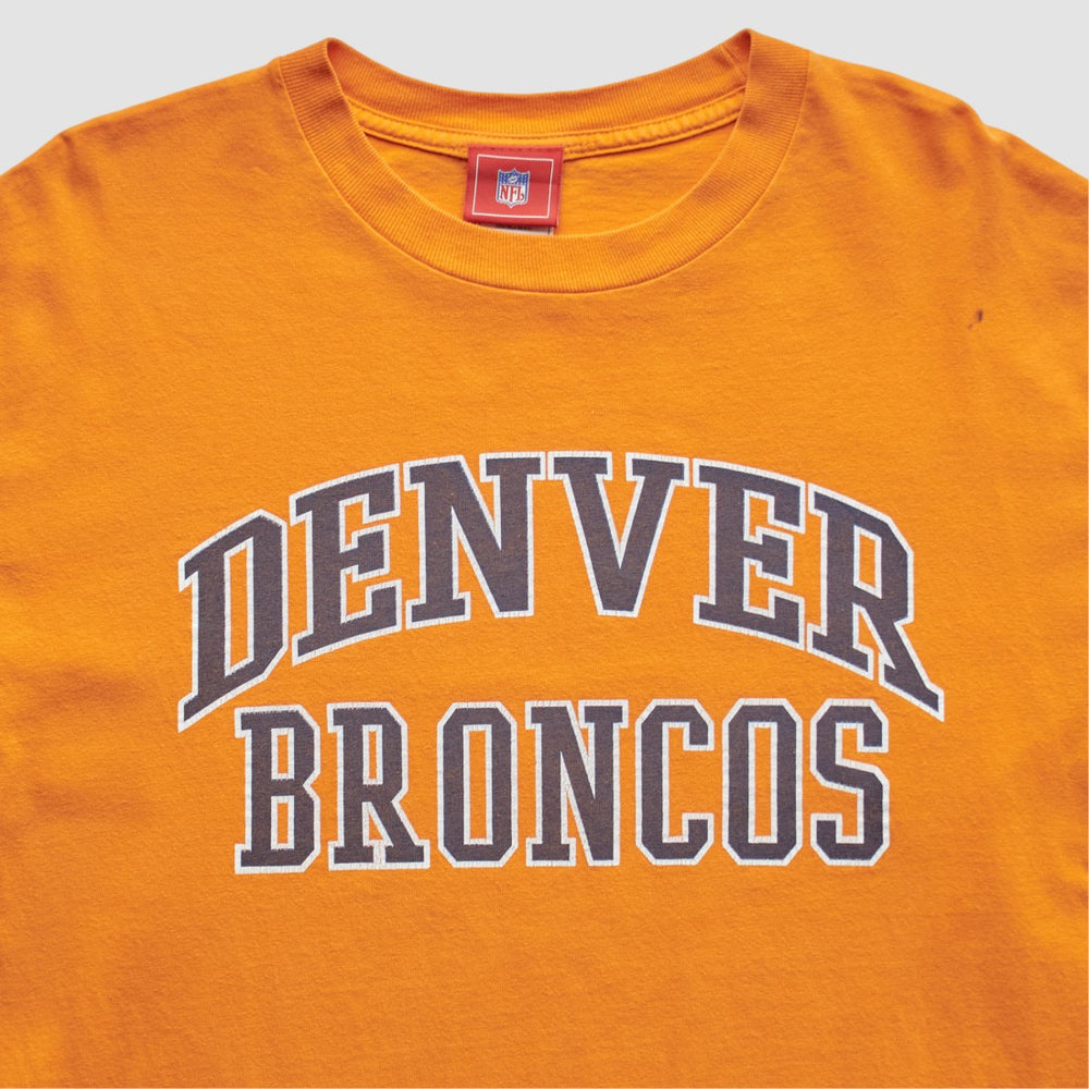 Denver Broncos NFL 2000s T-Shirt - Orange Vintage for sale