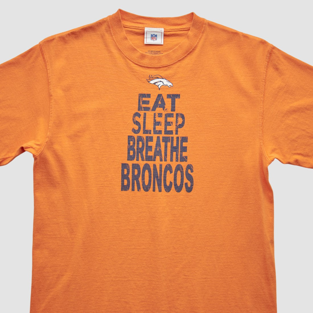 Denver Broncos NFL 2000s T-Shirt - Orange Vintage on sale