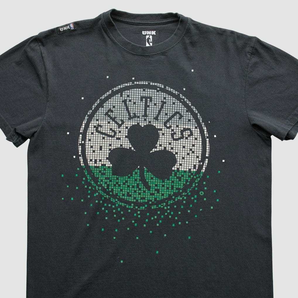 Boston Celtics UNK 2010s T-Shirt - Black Vintage outlet