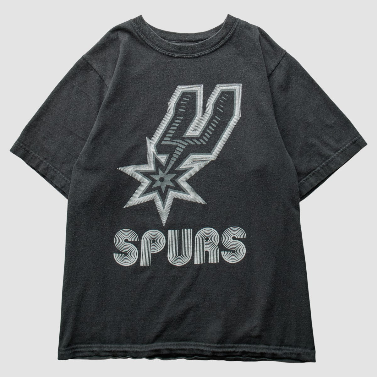 San Antonio Spurs 2000s T-Shirt - Black Vintage outlet