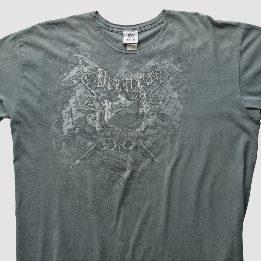 Denver Broncos 2000s T-Shirt - Gray Vintage discount